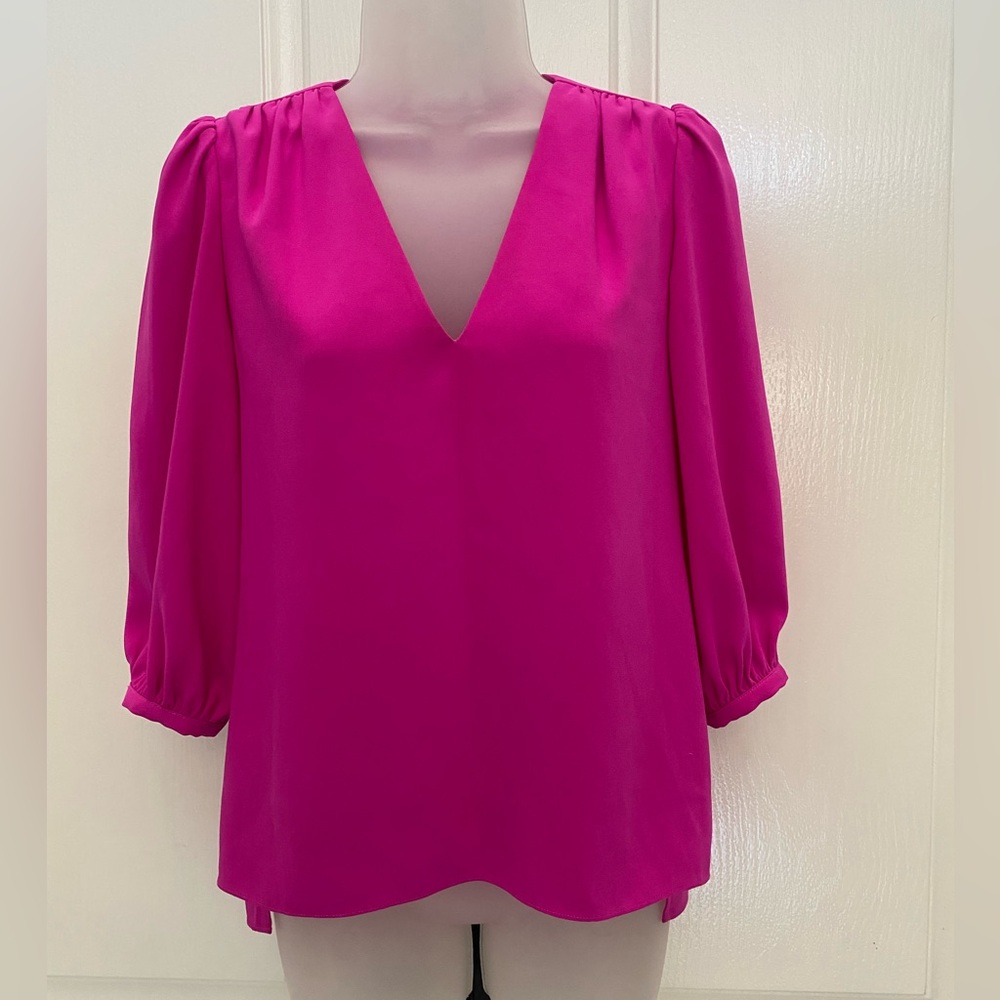 Anna Cate Fuchsia Pink V-Neck Women's Top Sz XS/S